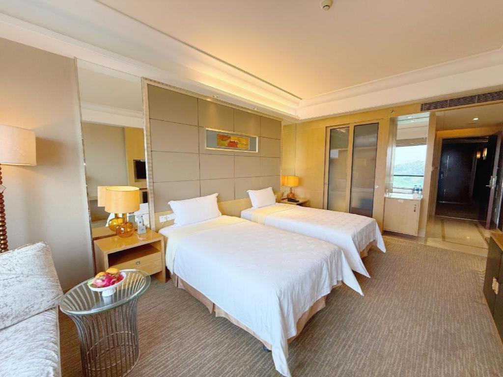 Wellton International Hotel Dongguan  Bagian luar foto