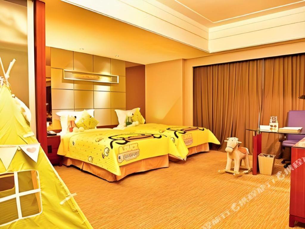 Wellton International Hotel Dongguan  Bagian luar foto