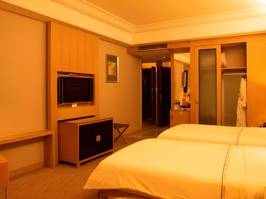 Wellton International Hotel Dongguan  Bagian luar foto