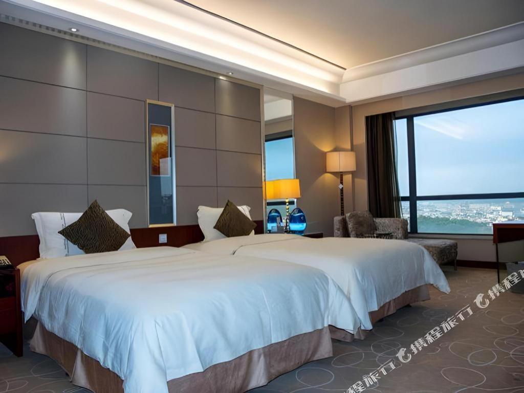 Wellton International Hotel Dongguan  Bagian luar foto