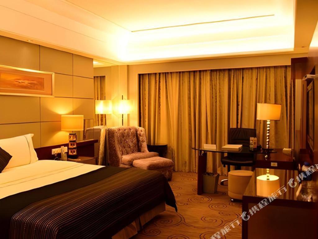 Wellton International Hotel Dongguan  Bagian luar foto