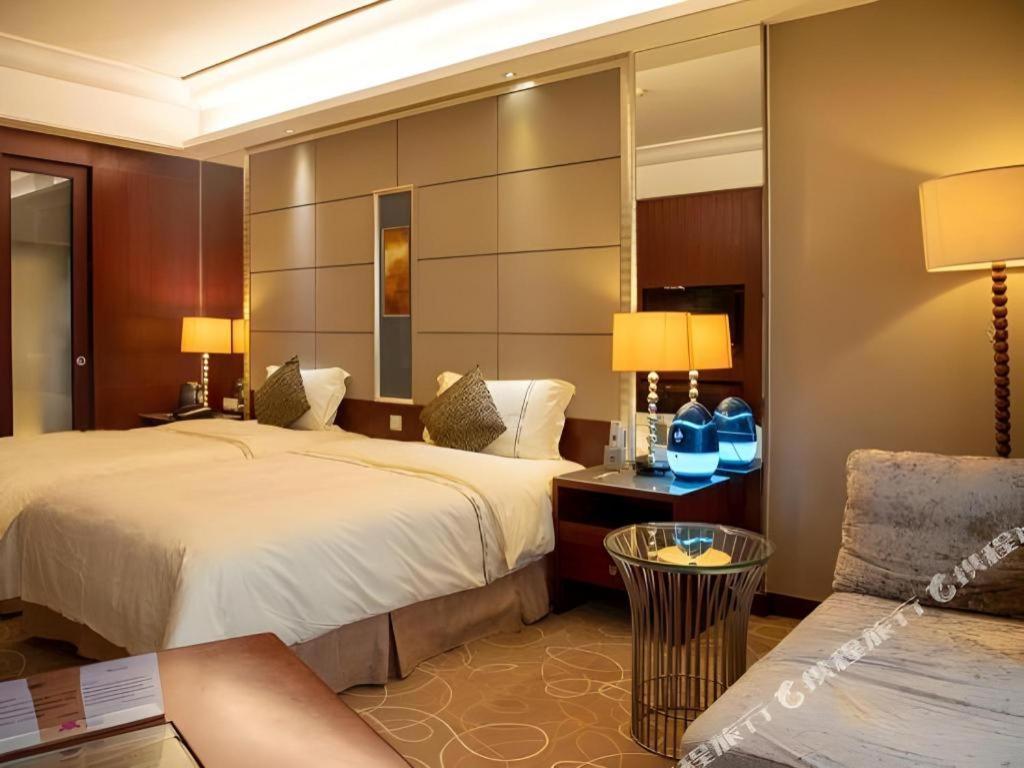 Wellton International Hotel Dongguan  Bagian luar foto