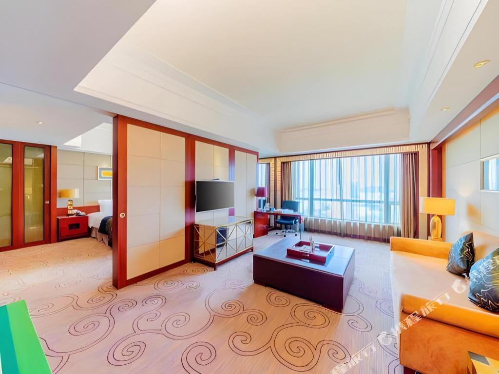 Wellton International Hotel Dongguan  Bagian luar foto