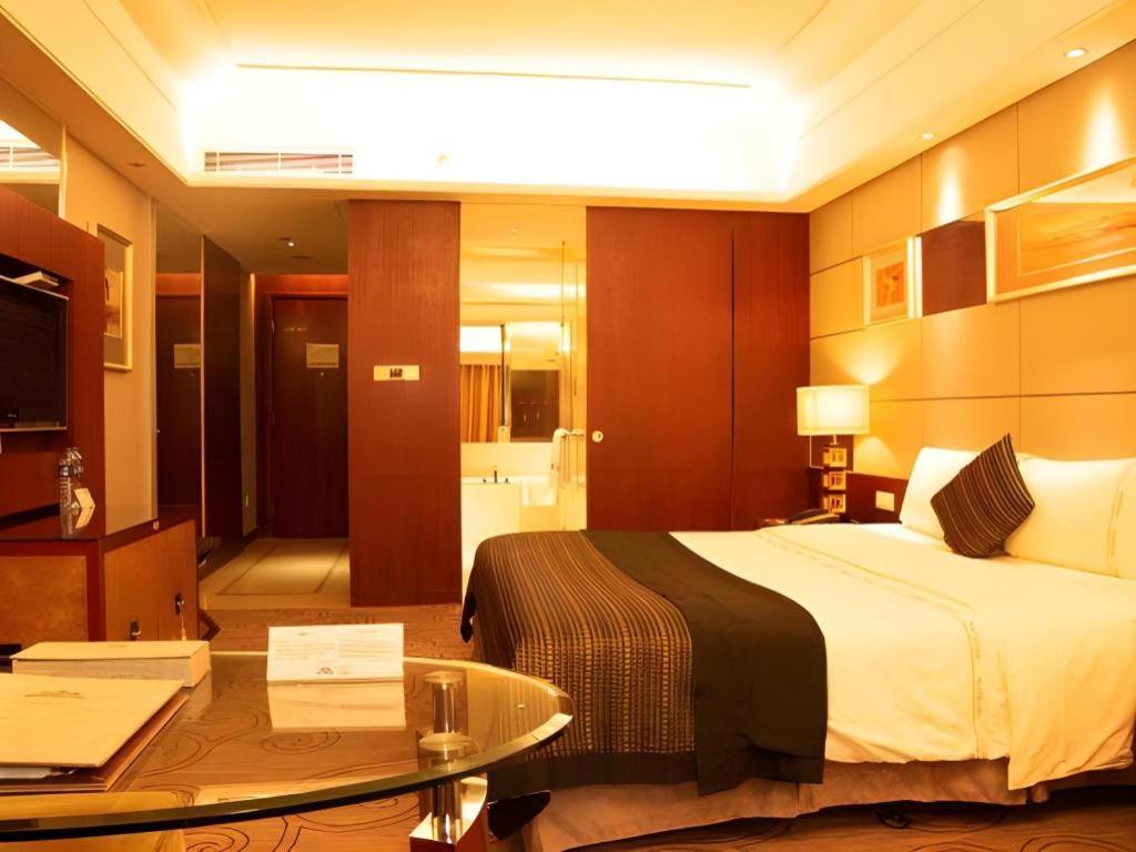 Wellton International Hotel Dongguan  Bagian luar foto