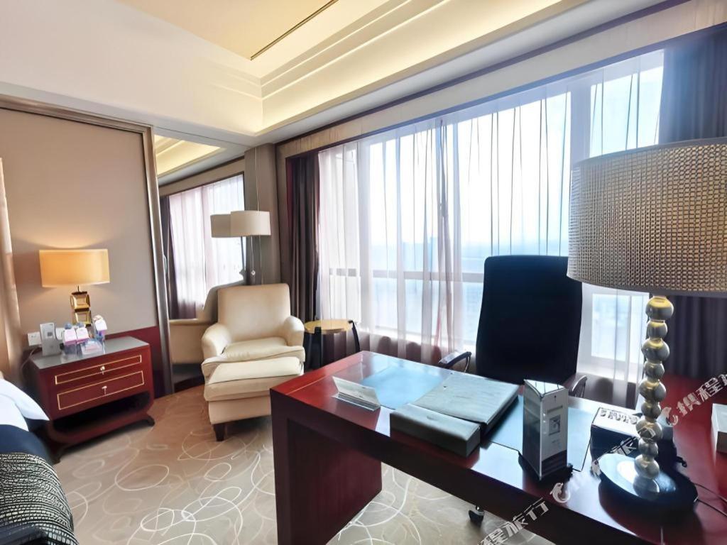 Wellton International Hotel Dongguan  Bagian luar foto