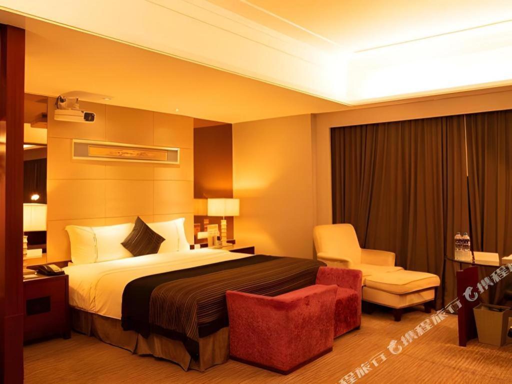 Wellton International Hotel Dongguan  Bagian luar foto